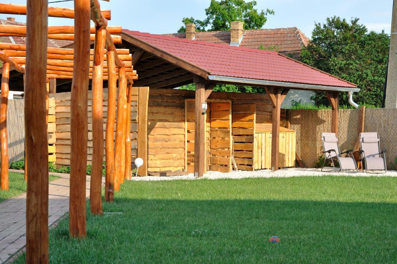 Tisza Topic Poroszlo Exterior photo